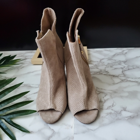 Guess Peep Toe Booties - Picture 3 of 8